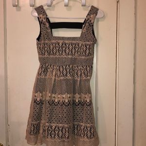 Beautiful lace cream black straps mini dress sz L